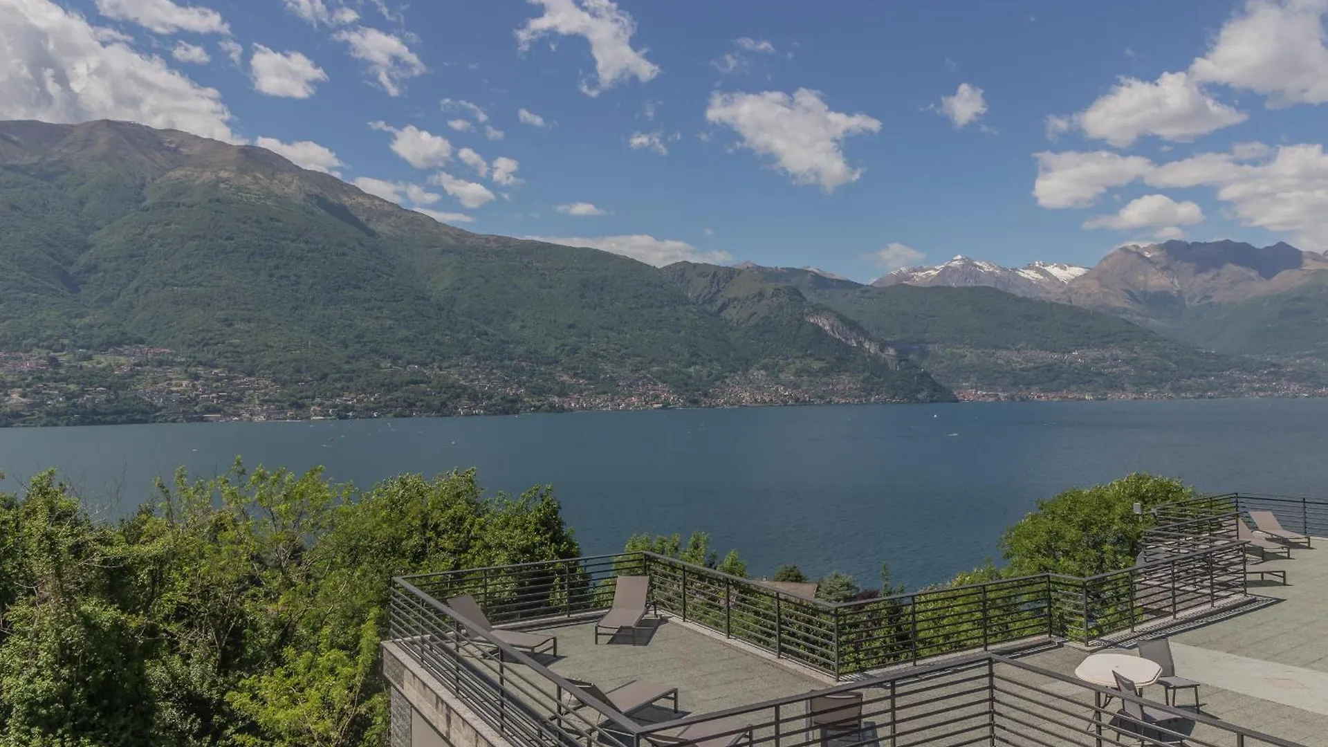 Brezza Del Lario Monolocale By Varenna Holidays デルヴィオ 0*,