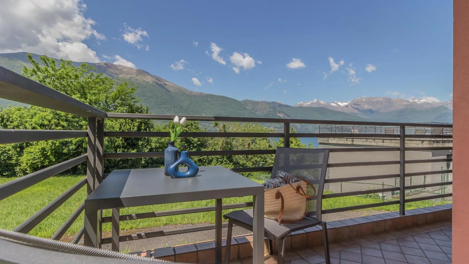 Apartament Brezza Del Lario Monolocale By Varenna Holidays Dervio Włochy